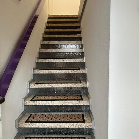 Апартаменты One In A Quiet Location Air Conditioning Бретцфельд